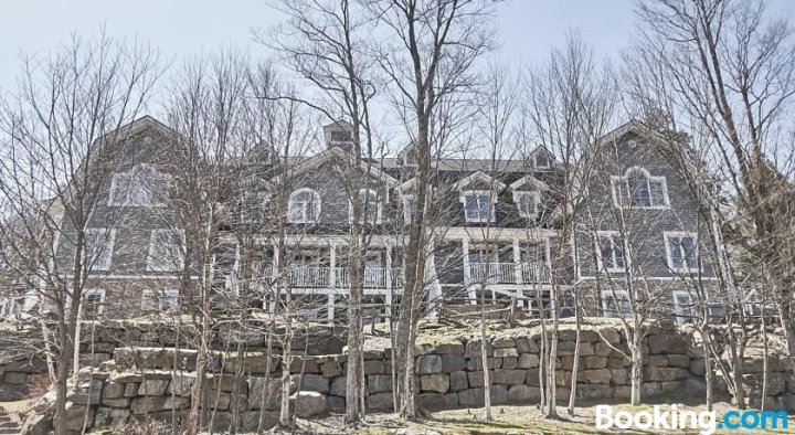 Le Sous-Bois (Les Manoirs) Mont-Tremblant