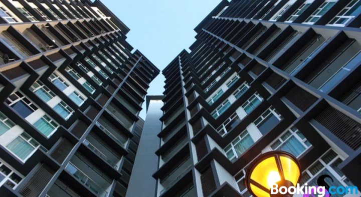 高档一室公寓（德佩尔丹纳共管式公寓）(Studio Exclusive (d'Perdana Condominium))