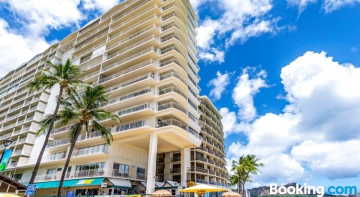 威基基海岸305号（海滨/阳台）公寓(Waikiki Shore 305 (Beachfront/Balcony))