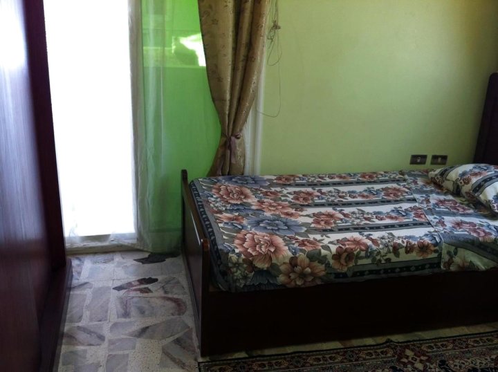 穆罕默德·法里德街两卧室公寓(Two-Bedroom Apartment at Mohamed Farid Street)