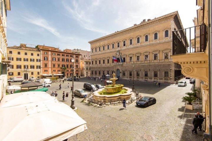 Farnese Stylish Apartment | Romeloft