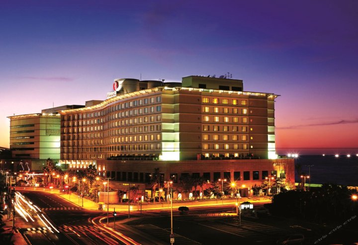 济州岛华美达广场大酒店(Ramada Plaza Jeju Hotel)