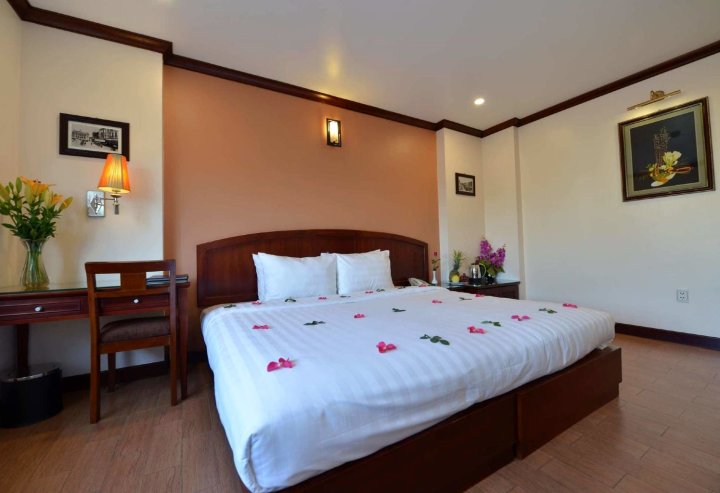 蓝色河内传奇酒店(Blue Hanoi Inn Legend Hotel)