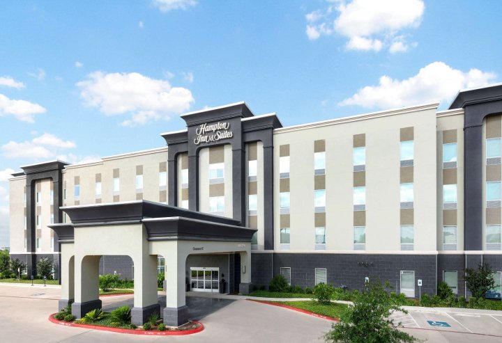 圣安东尼奥布鲁克斯城市基地欢朋套房酒店(Hampton Inn & Suites San Antonio Brooks City Base)