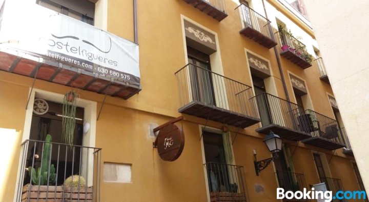 费格拉斯旅馆(Hostel Figueres)