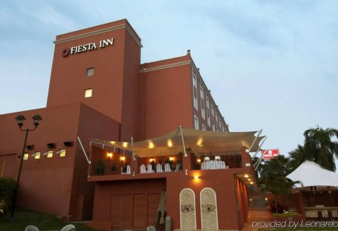 库埃纳瓦卡费斯塔客栈酒店(Fiesta Inn Cuernavaca)