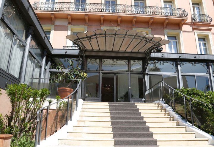大使超豪华酒店(Grand Hôtel des Ambassadeurs)