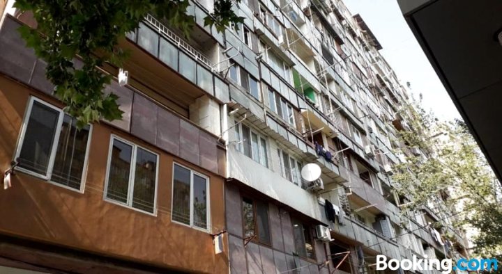 Home Elite Yerevan - Apartment in The City Centre