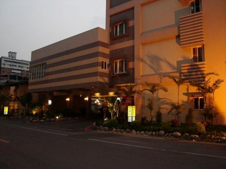 金银岛汽车旅馆 - 新富店(Treasure Island Hotel - Xinfu)