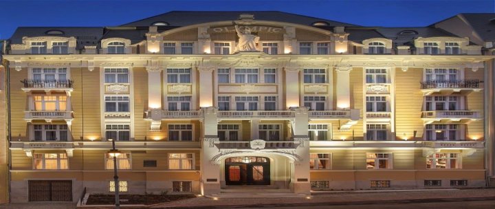 奥林匹克宫豪华温泉酒店(Luxury Spa Hotel Olympic Palace)