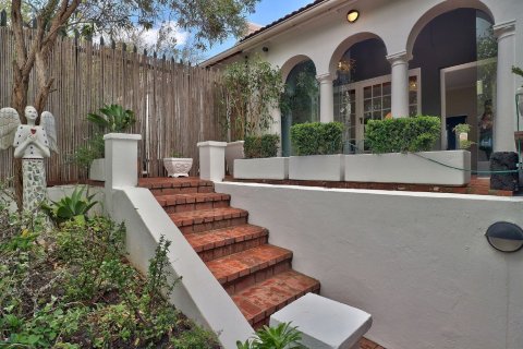 【信号小屋酒店(Signal Cottage)预订价格】房