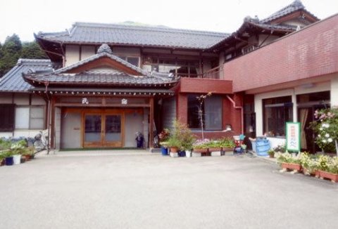 民宿 KAMBE(Minshuku Knabe)