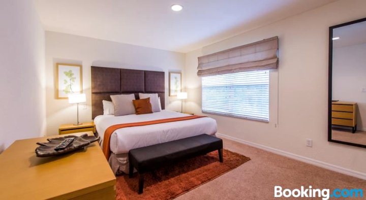 Regal Oaks Stay Orlando