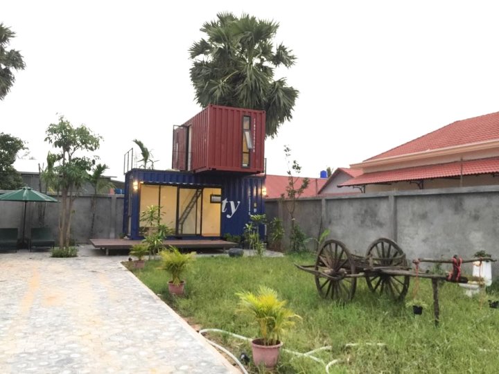 Charming Siem Reap Container House