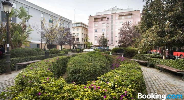 Living Valencia - Biblioteca