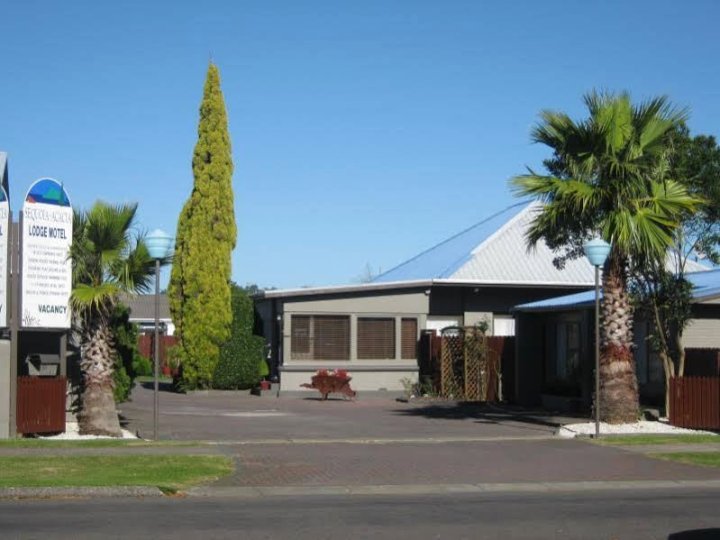 Sequoia Acacia Lodge Motel - Hotel Accommodation Rotorua
