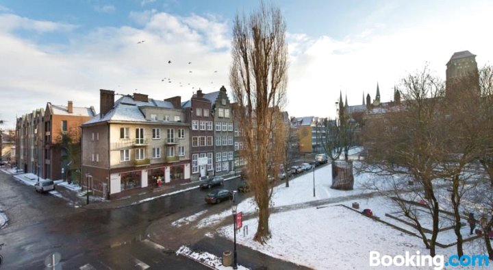 Gdańskie Apartamenty - Old Town Grobla Rooms & Apartments