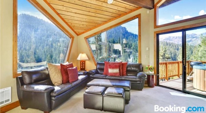 Alpine Davos Vista Home in The Sun
