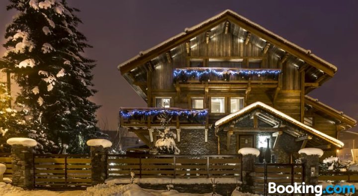 Chalet Blackstone