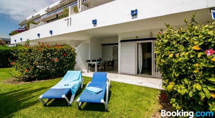 LD - Modern 2 Bedroom Apartment in The Golf Valley