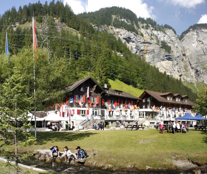坎德施泰格国际斯卡特中心酒店(Kandersteg International Scout Centre)