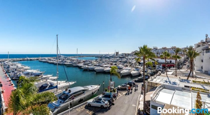 Spectacular Penthouse First Line Puerto Banus