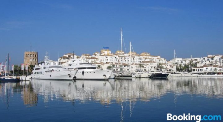 First Line Puerto Banus with Great Views