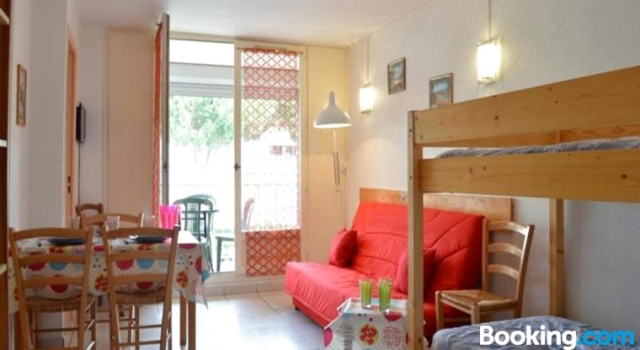 Appartement le Grau-Du-Roi, 2 pièces, 6 Personnes - FR-1-250-75