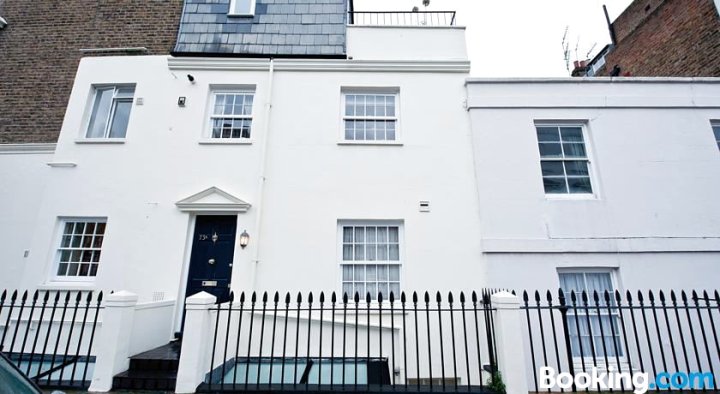 Classic Pimlico Home SW1