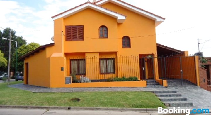 Casa en B° Tres Cerritos, Salta Capital. Alquiler Temporal