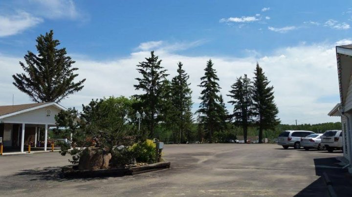 阿萨巴斯卡汽车旅馆(Athabasca Lodge Motel)