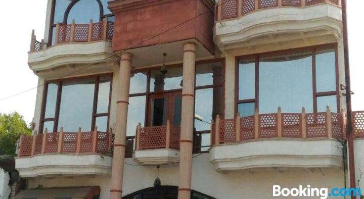 基兰迪普酒店(Hotel Kirandeep, Agra)