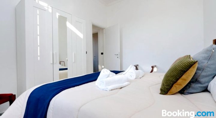 波尔戈皮奥现代公寓酒店(Borgo Pio Modern Apartment)