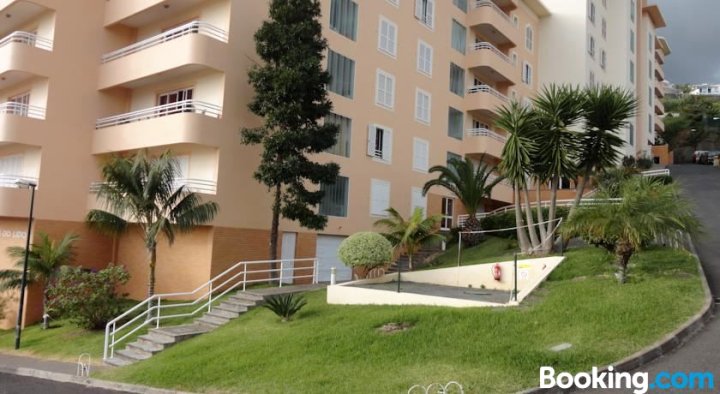 Lido/Funchal Tourist Two Bedroom Apartment