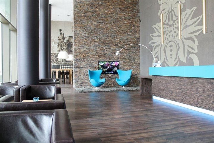 德雷斯顿茨温格汽车旅馆(Motel One Dresden am Zwinger)