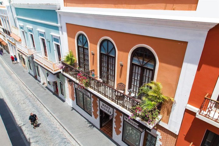 旧圣胡安福塔雷萨套房酒店(Fortaleza Suites Old San Juan)