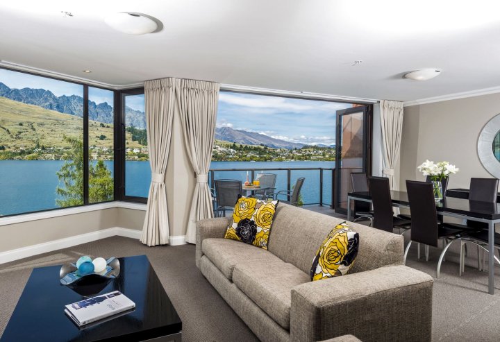 皇后镇盛橡湖岸度假酒店(Oaks Shores Queenstown)