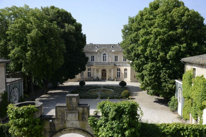 马尔蒂奈城堡酒店(Château Martinay)