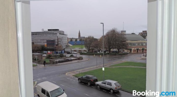 Eastbourne Sea View Apartment