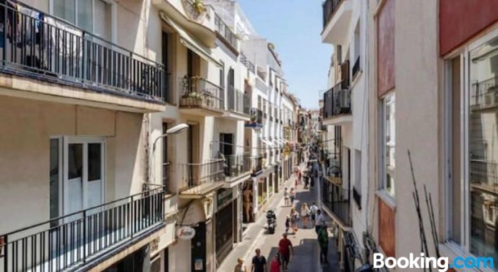 Suitur Golden Apartment – Sitges Center