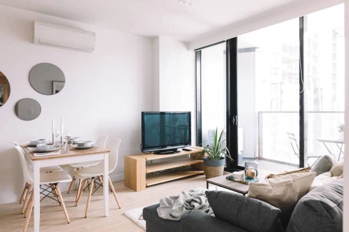 Designer Melbourne CBD Pad