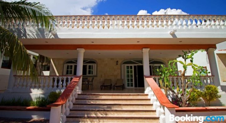 Villa Mayaita