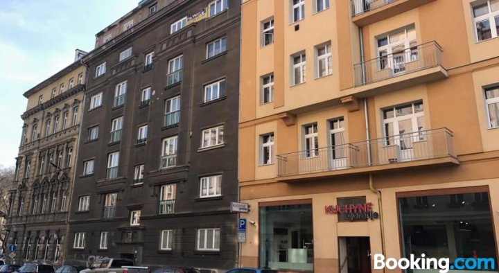 Apartments on Varsavska