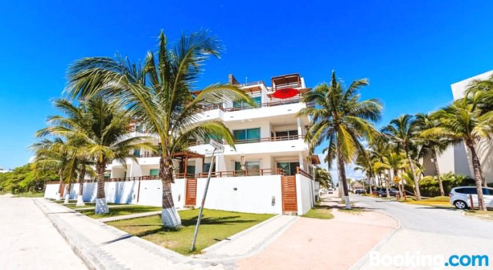 Penthouse Turquesa - Beachside - at Casa del Mar