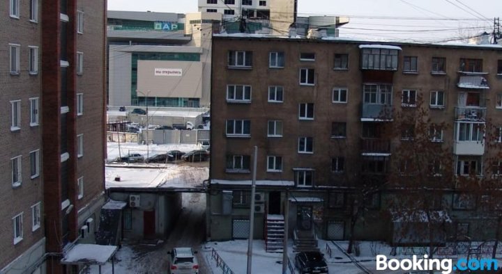 Apartment on Chelyuskintsev 21