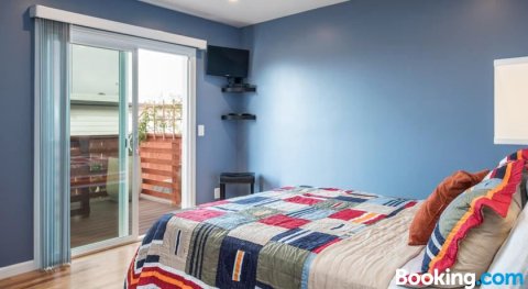 Seaside Retreat - Two Bedroom Home 3733