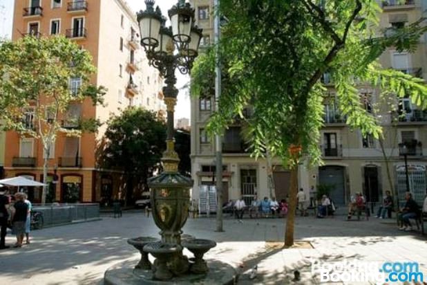 Lovely Loft Near Barcelona Center