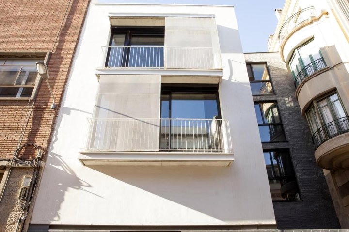 Modern and Chic Apartments in Gracia Near Parc Guell