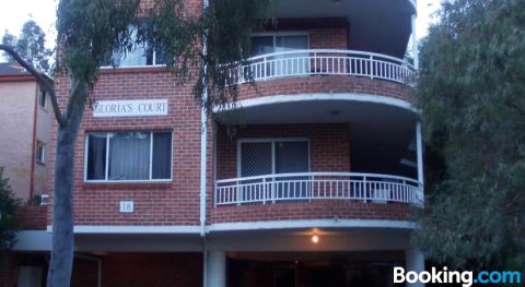 帕拉马塔自助式两卧室公寓(4LEN)(Parramatta Self-Contained Two-Bedroom Apartment (4Len))