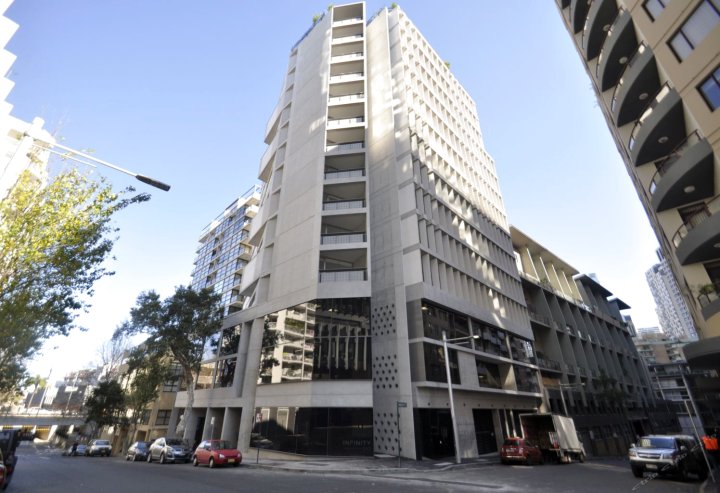 悉尼达令赫斯特现代自助式一卧室公寓(305PEL)(Darlinghurst Fully Self Contained Modern One Bedroom Apartment Sydney (305Pel))